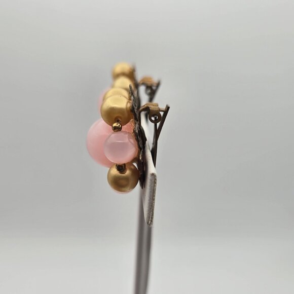 Vintage Pink & Gold Toned Cluster Floral Round Clip On Non Pierced Ear Earrings - Picture 5 of 9